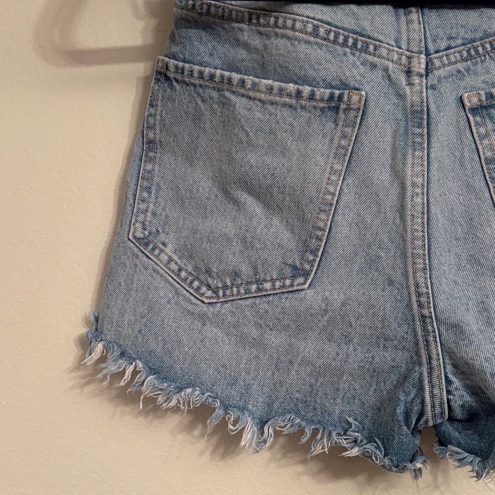 Zara size 2 Denim Frayed Hem jean Shorts - Picture 7 of 8